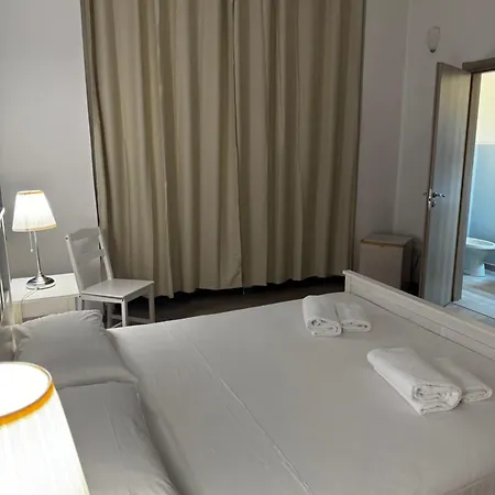 D'annunzio Guest house *